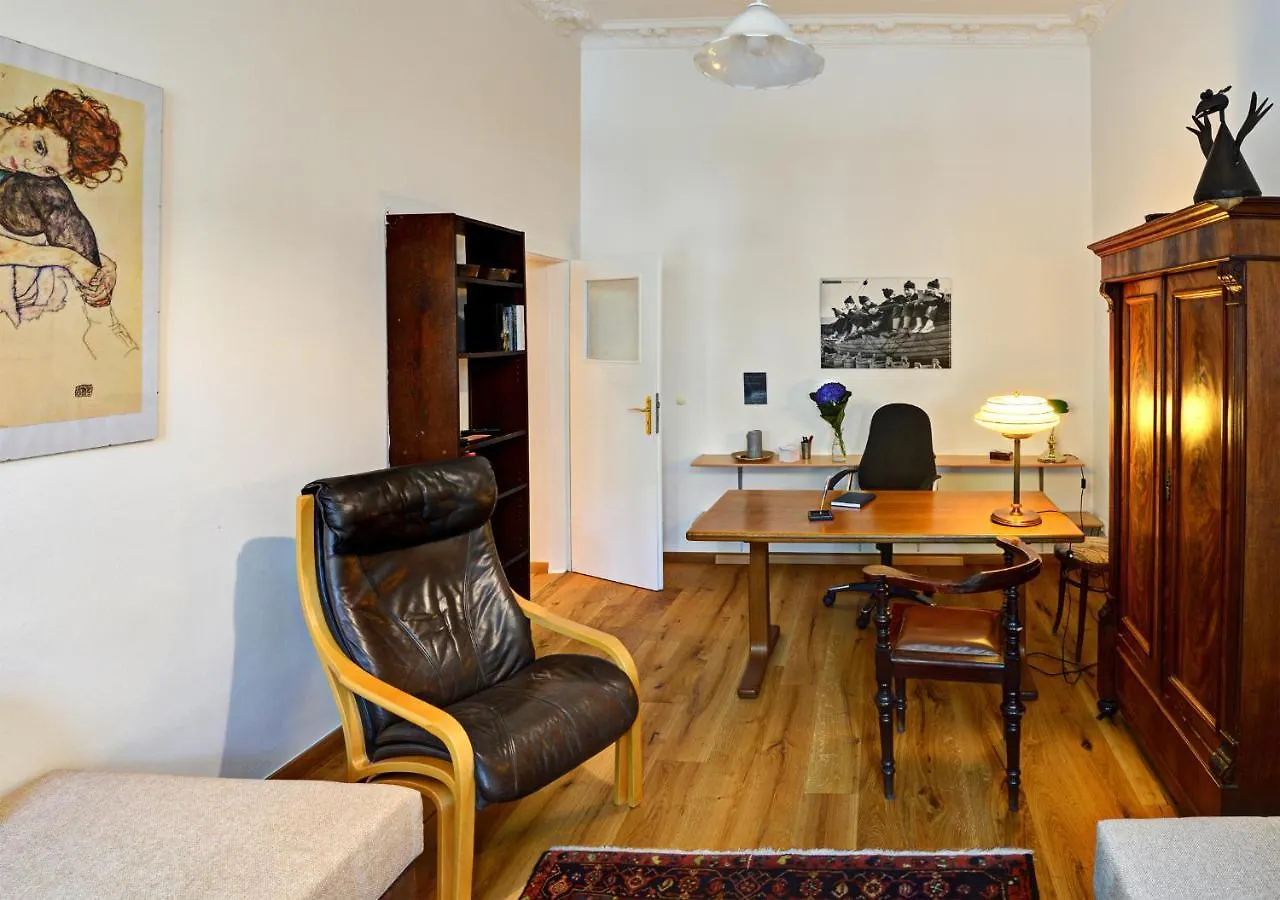 Privatunterkunft Ferienwohnung Dunckerstr. Berlin